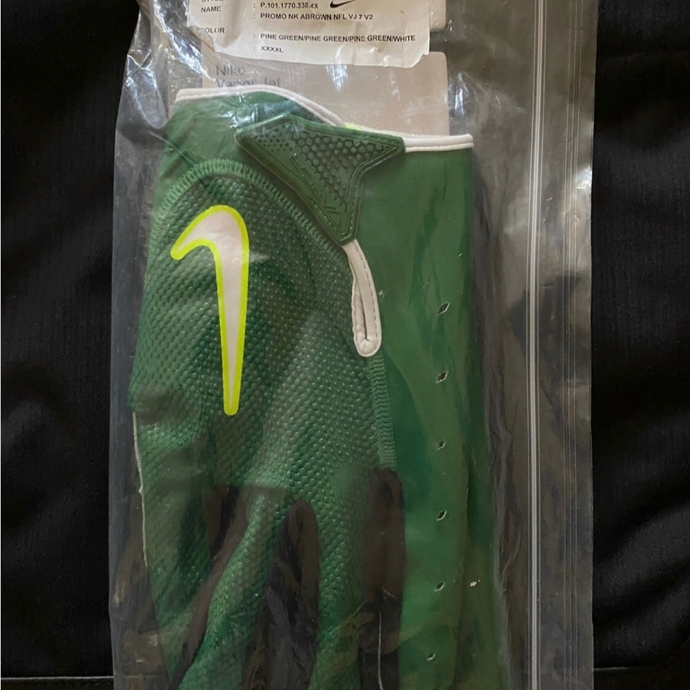 Adult Nike Vapor Jet 7.0 Receiver Football Gloves Philadelphia Eagles A.J. Brown